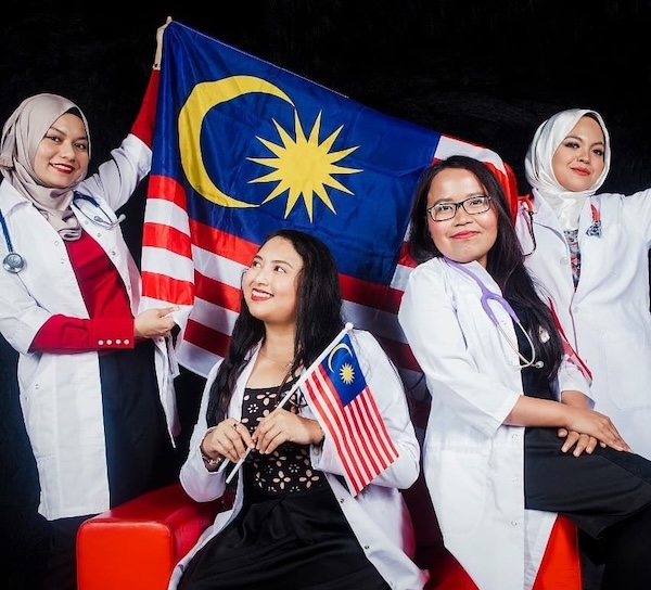 Jemputan untuk pengajian di Sechenov University!